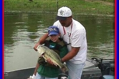 bass_fishing_father_son_2004 bass_fishing_father_son_2004