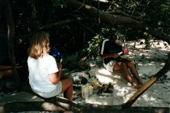 rio_negro_beach_lunch