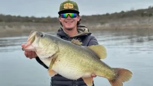 Texas Bass Fishing O.H. Ivie Trophy Largemouth Bass