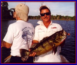 2019 Texas Fishing Guide Photos 11 peacock_bass_lake_guri_venezuela