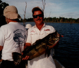 2019 Texas Fishing Guide Photos 4 peacock_bay_lodge_pat_15lb_peacock_bass