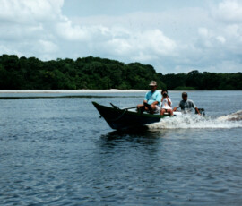 rio_negro_guide_boat_2